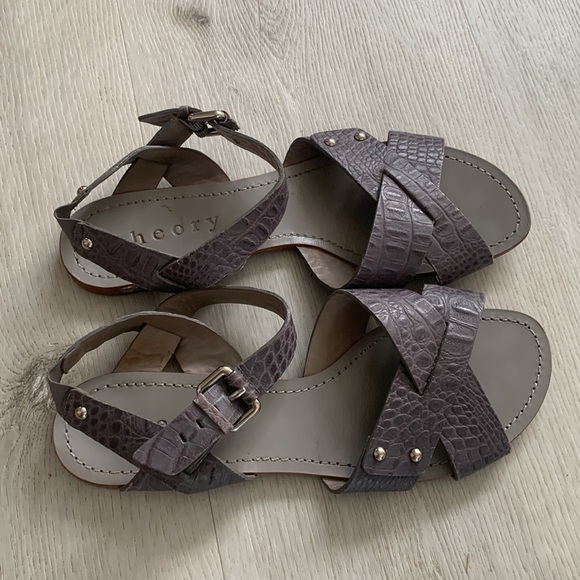 Theory Leather Python Size 10 Grey Sandals all leather gray summer vacation Croc - Picture 13 of 15